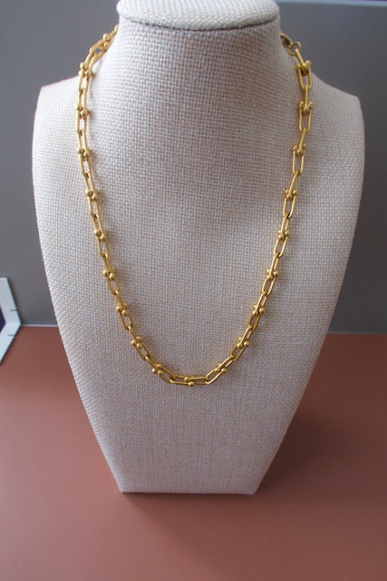 Bold Loop Chain Necklace